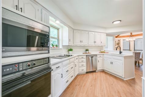 1913 Middle Glen Drive Carrollton TX 75007