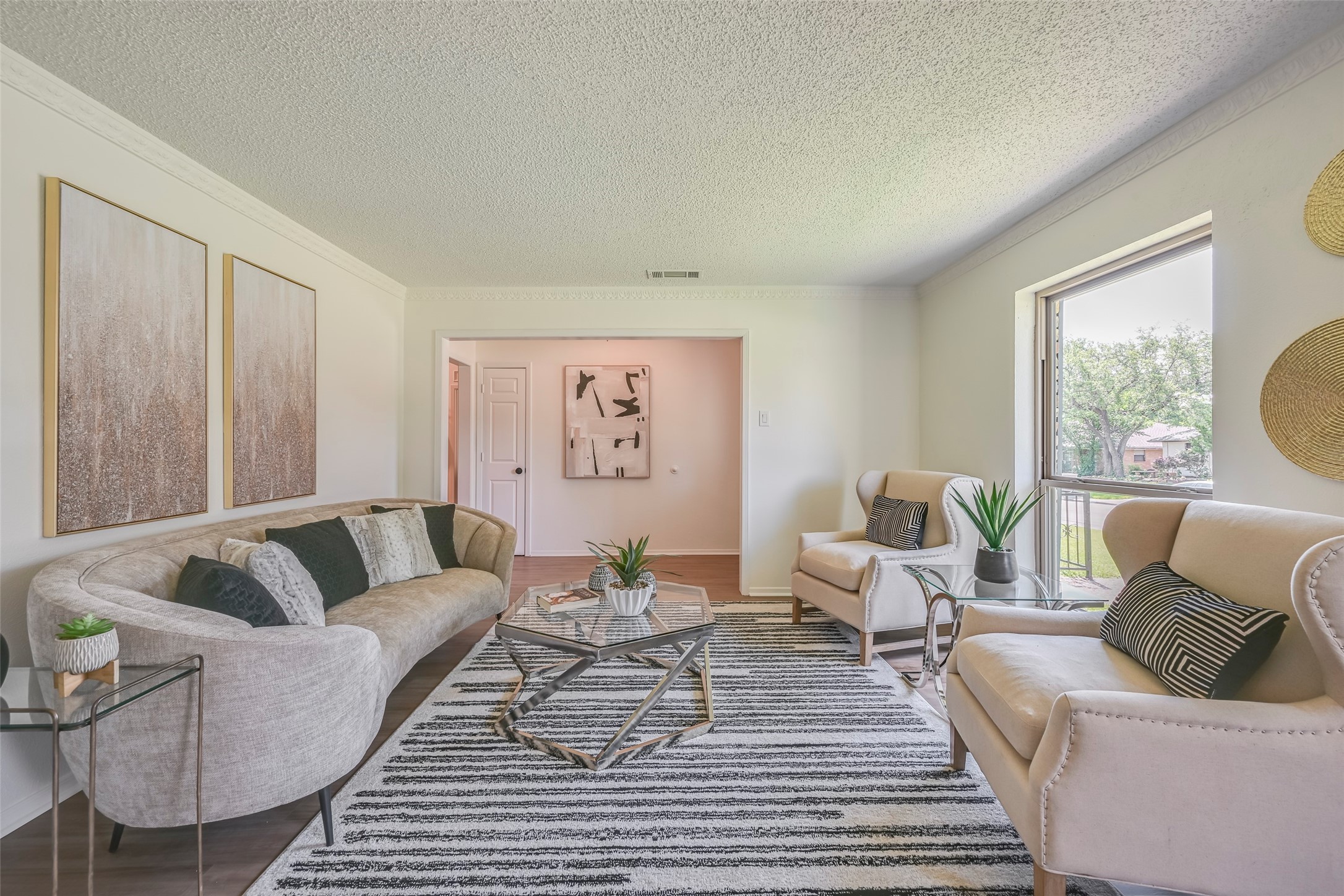 1913 Middle Glen Drive Carrollton TX 75007