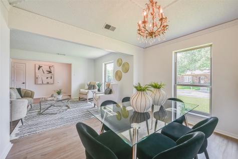 1913 Middle Glen Drive Carrollton TX 75007