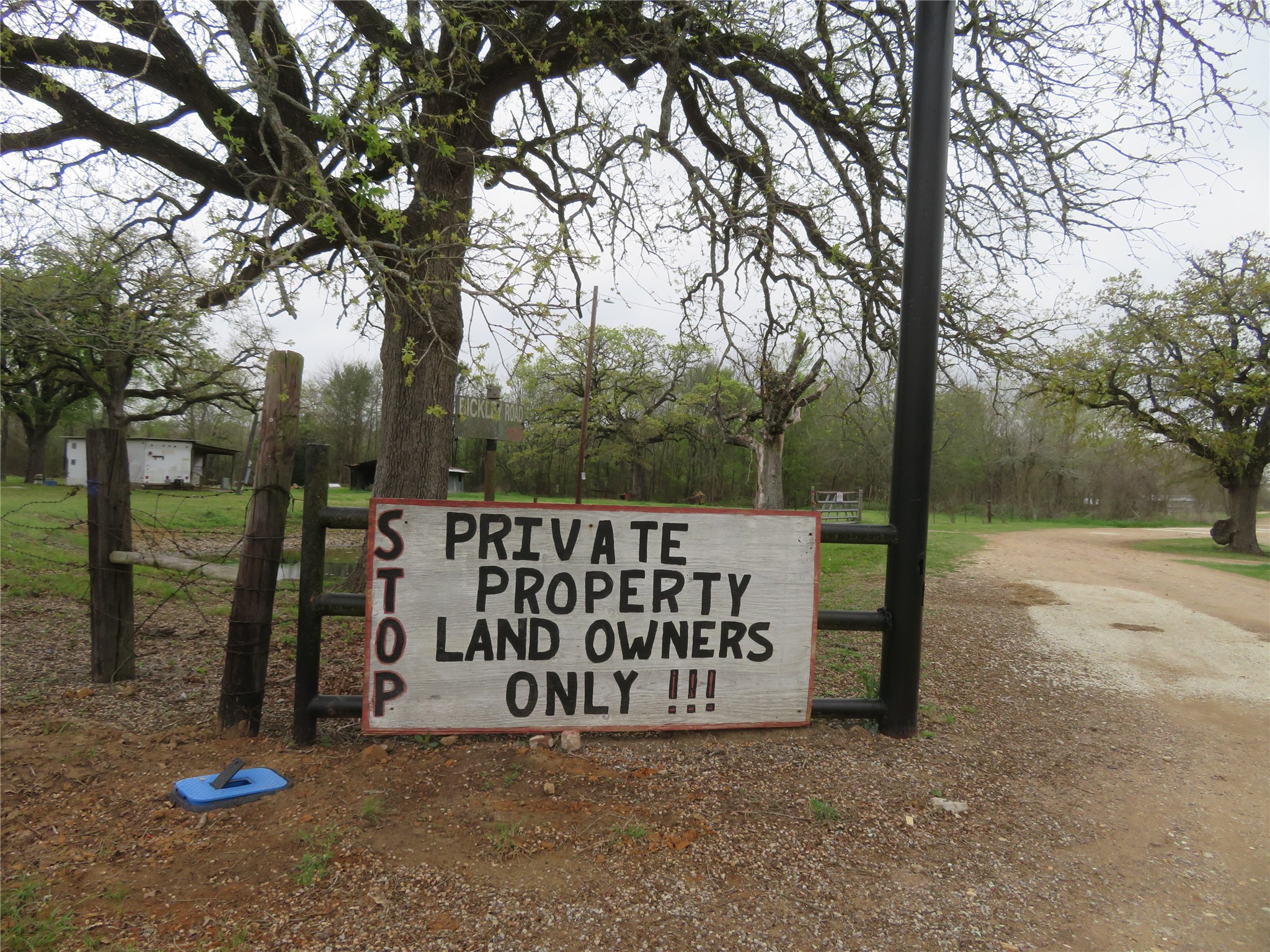 111 W Fm 321 (Off) Cayuga TX 75840
