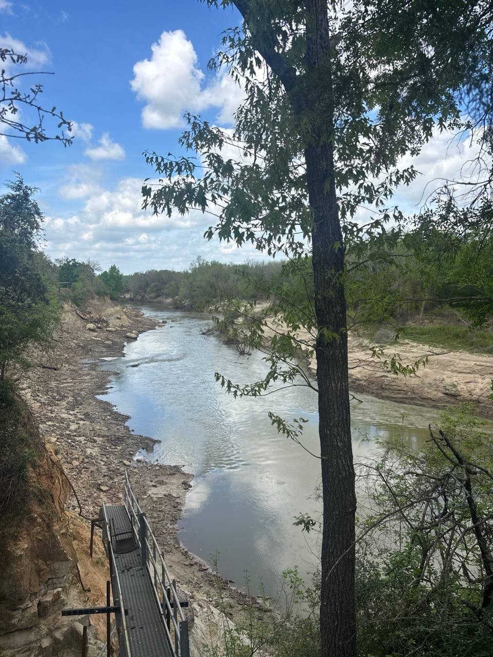 111 W Fm 321 (Off) Cayuga TX 75840
