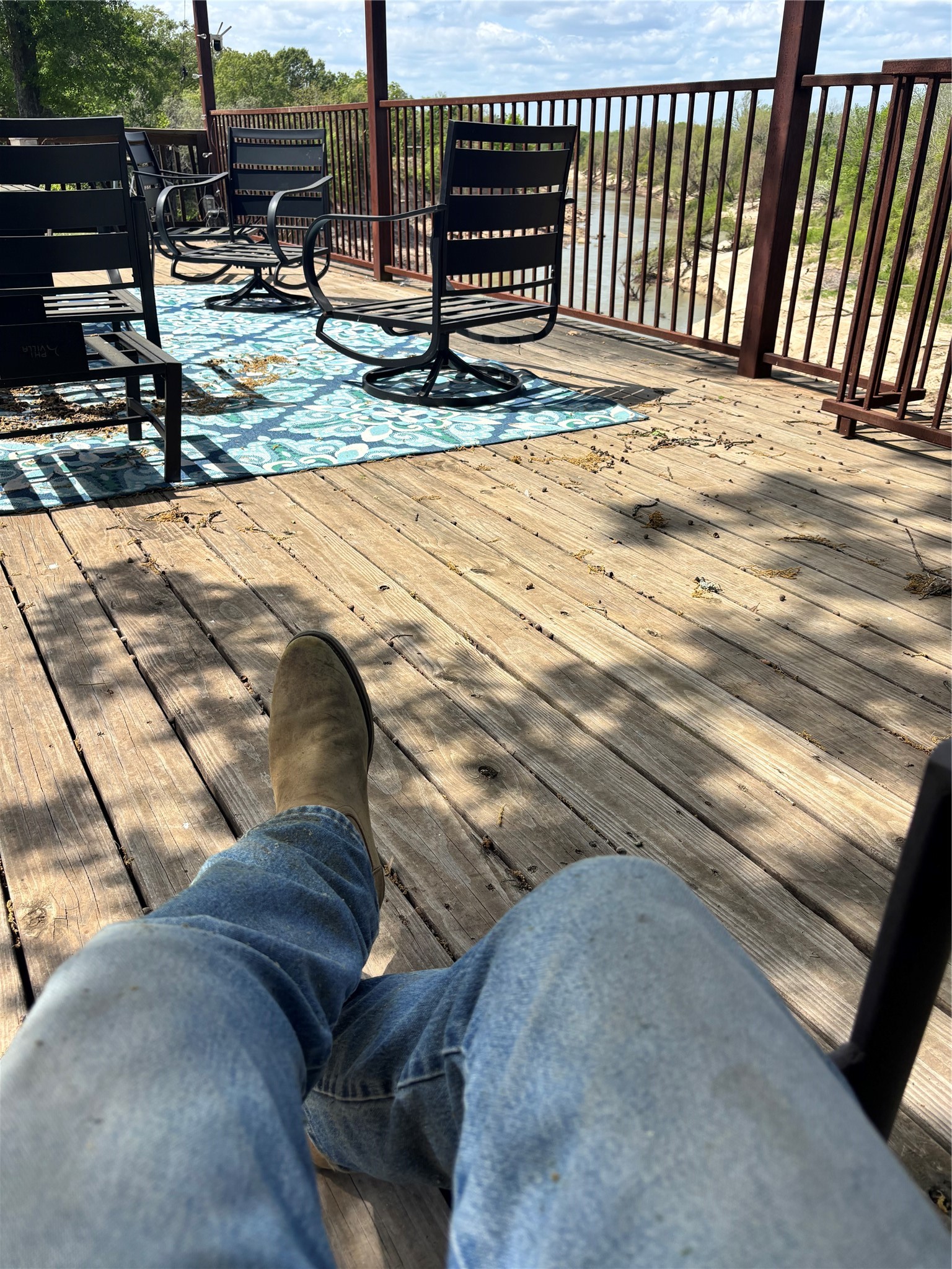 111 W Fm 321 (Off) Cayuga TX 75840