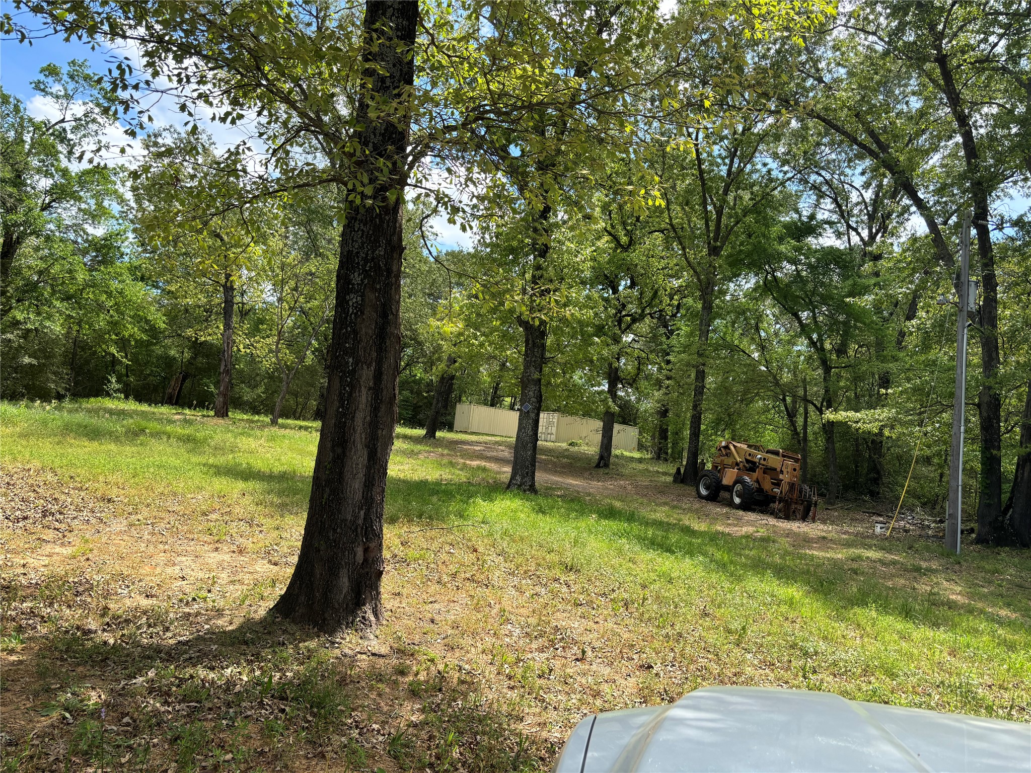 111 W Fm 321 (Off) Cayuga TX 75840
