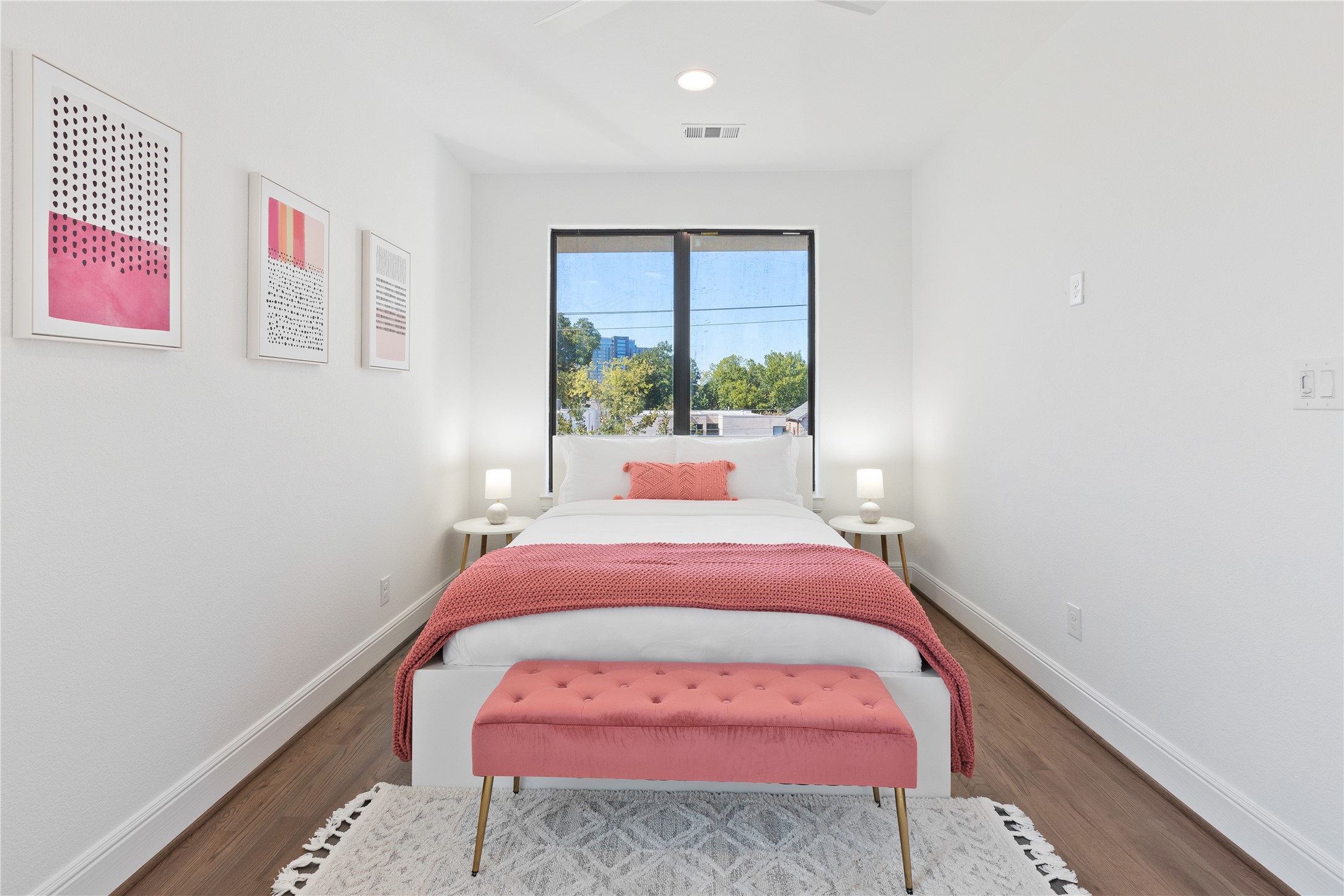 5014 Mission Avenue Dallas TX 75206