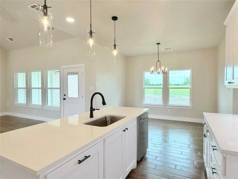 1013 Sabrina Court Weatherford TX 76085