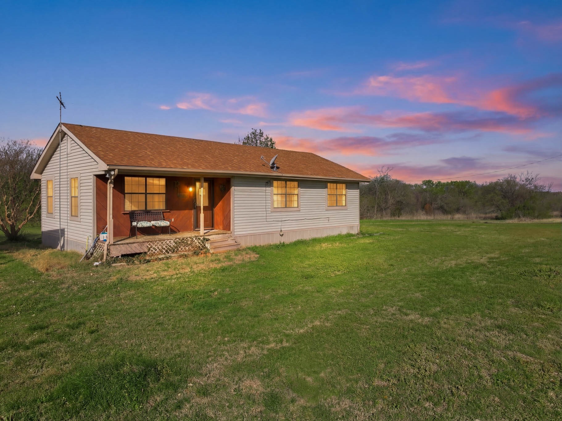 3692 Fm 66 Grandview TX 76050