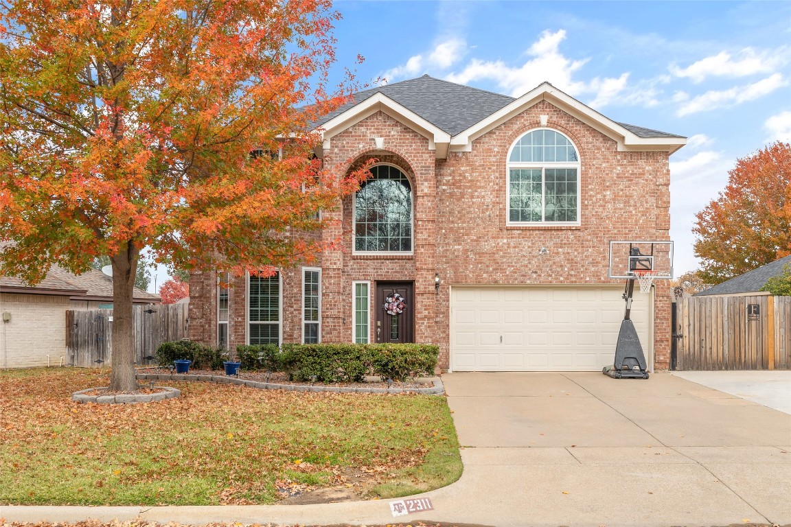 2311 South Branch Drive Arlington TX 76001