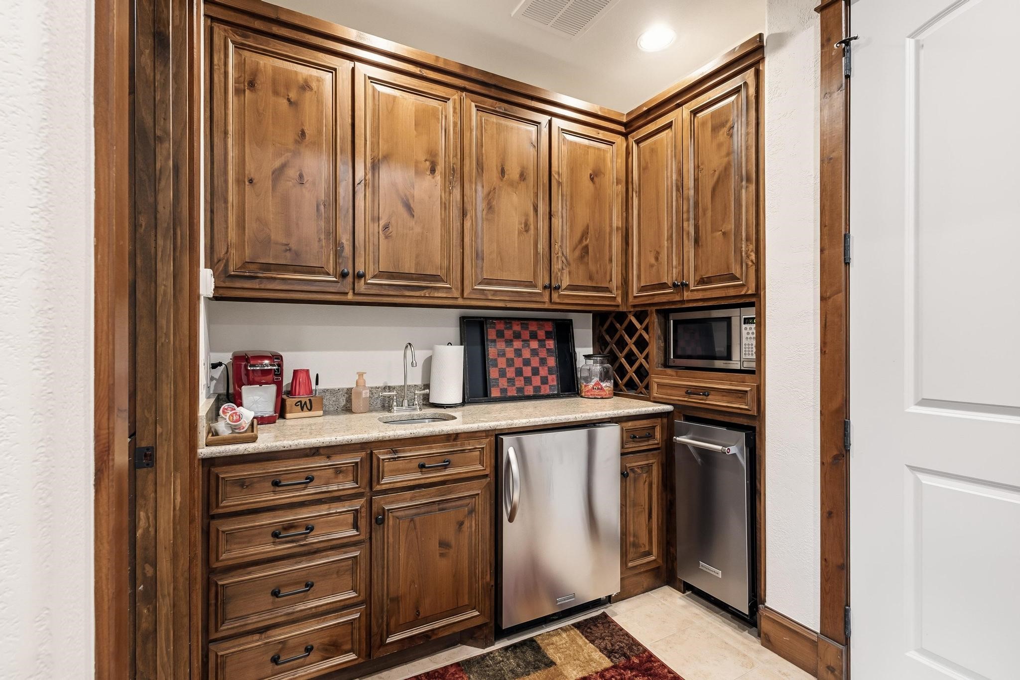 220 Oak Hills Drive Pottsboro TX 75076