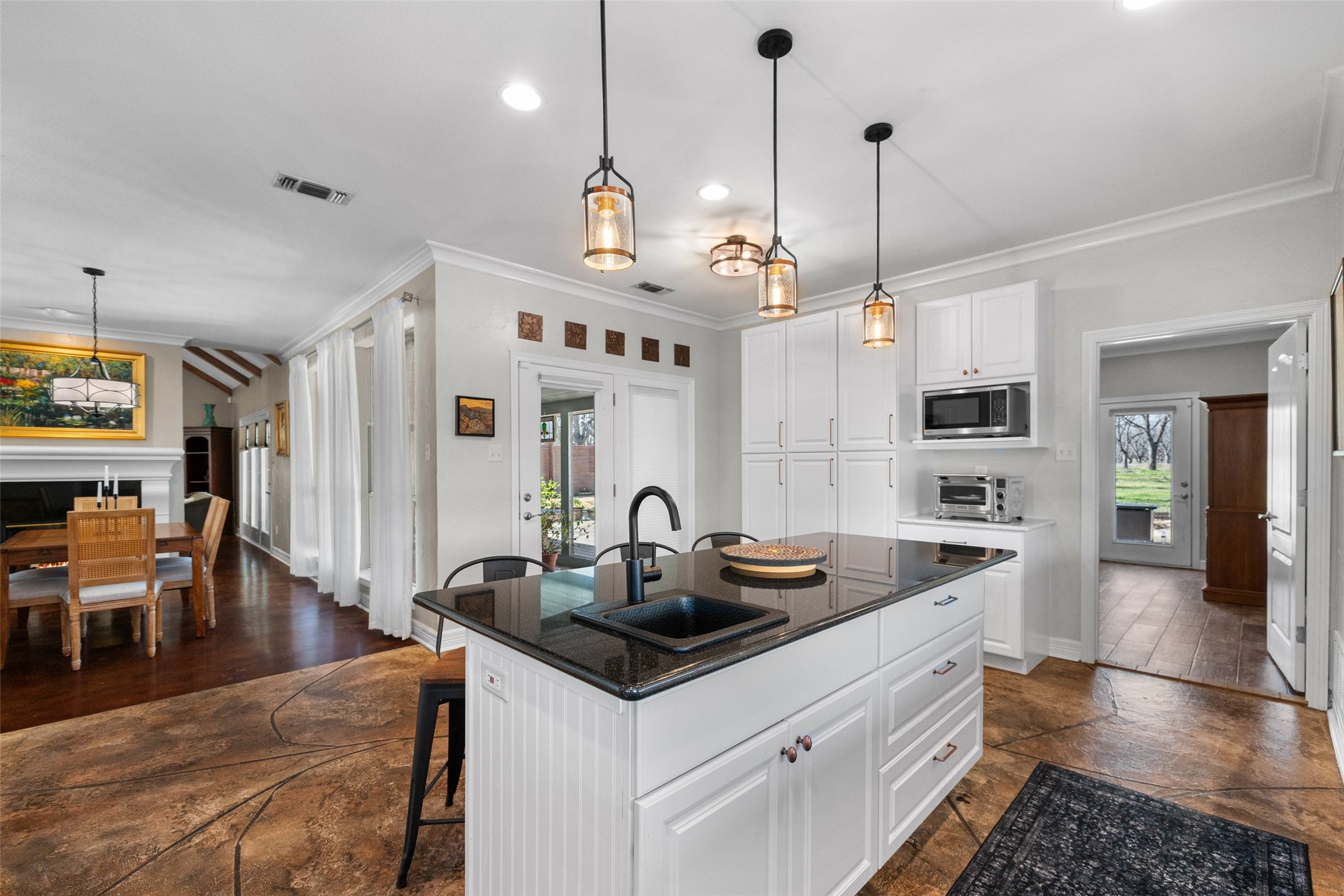 8903 Ravenswood Road Granbury TX 76049