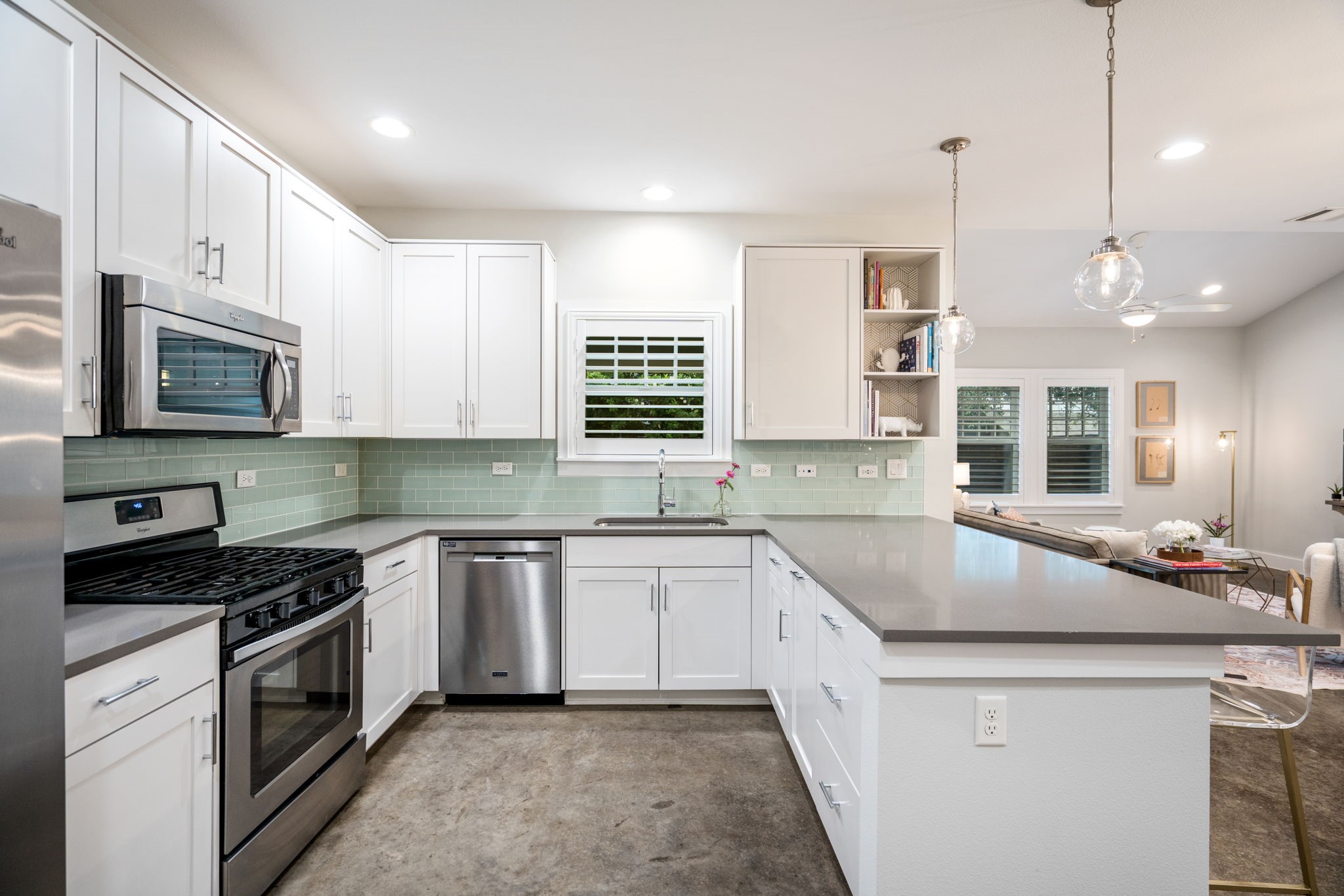 656 Bishop Heights Lane Dallas TX 75208