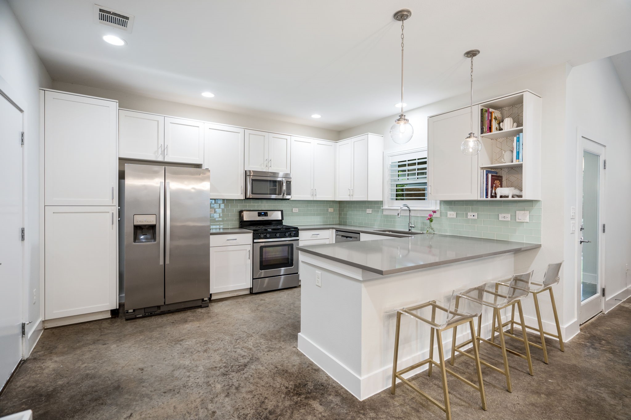 656 Bishop Heights Lane Dallas TX 75208