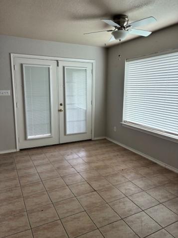 1157 N 3rd Street Wills Point TX 75169