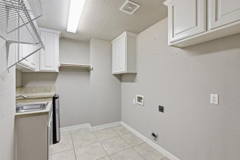 6900 Breezy Bluff Court Fort Worth TX 76126