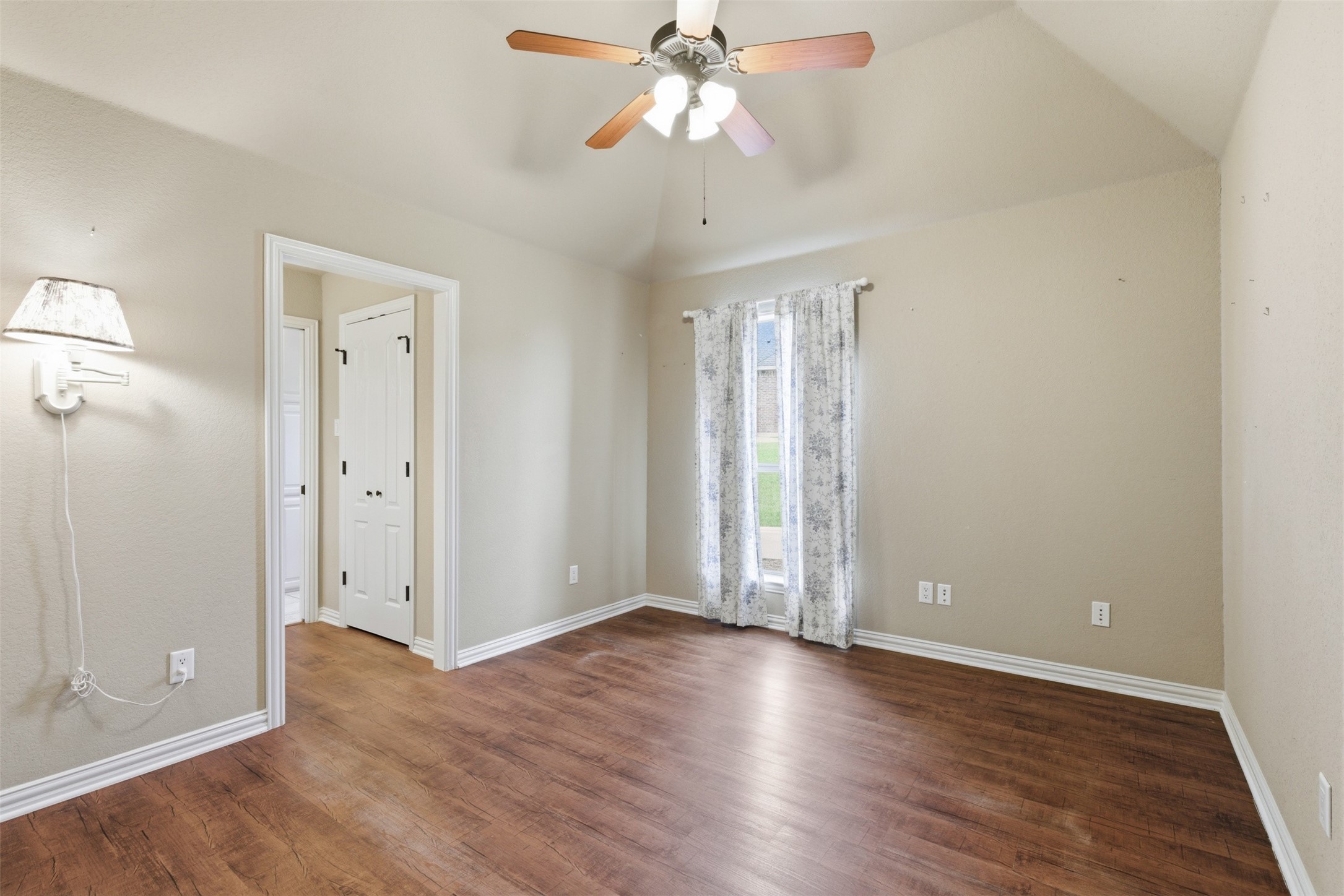 6900 Breezy Bluff Court Fort Worth TX 76126