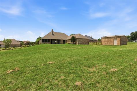 6900 Breezy Bluff Court Fort Worth TX 76126