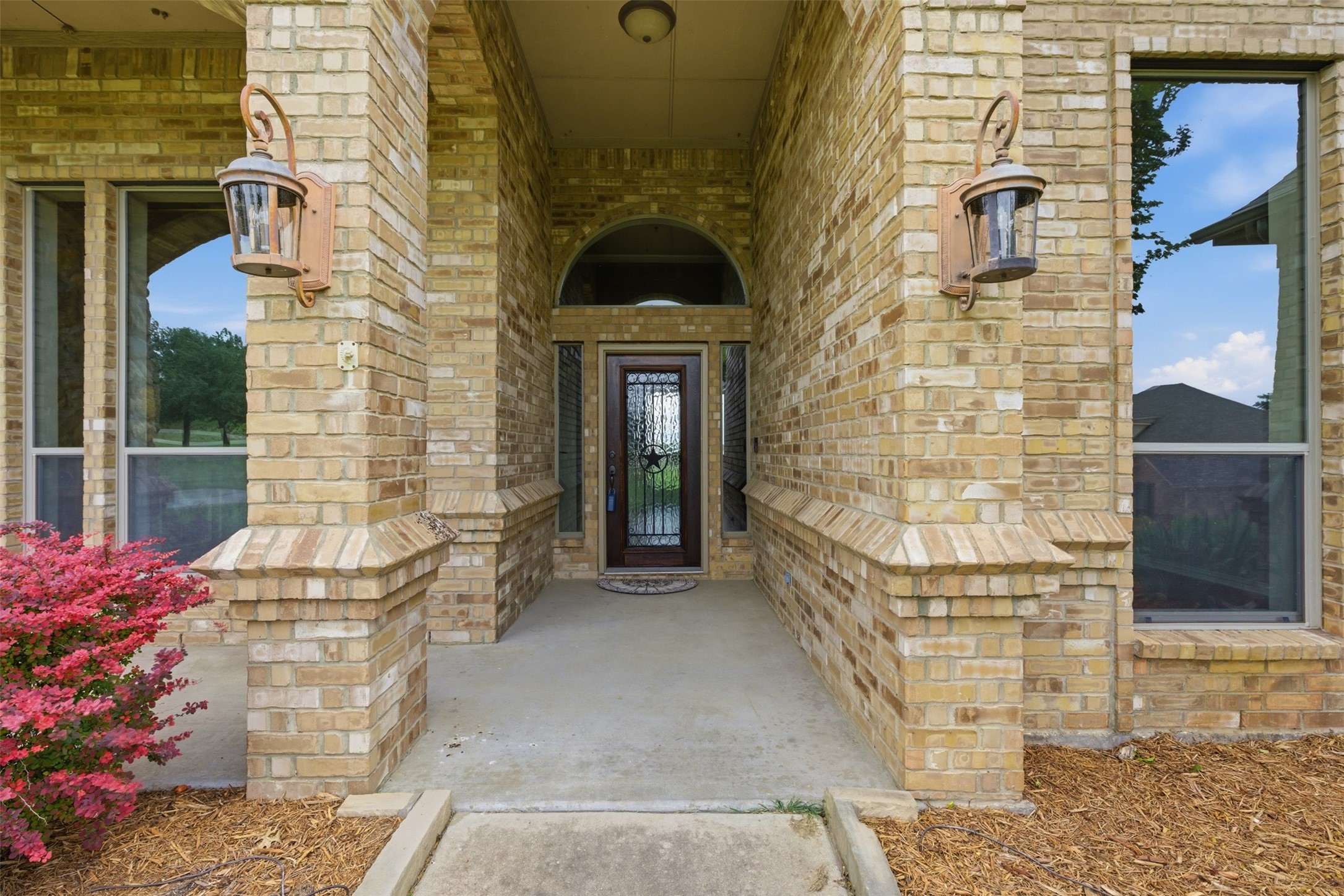 6900 Breezy Bluff Court Fort Worth TX 76126