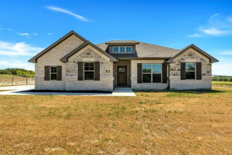557 County Road 3451 Paradise TX 76073