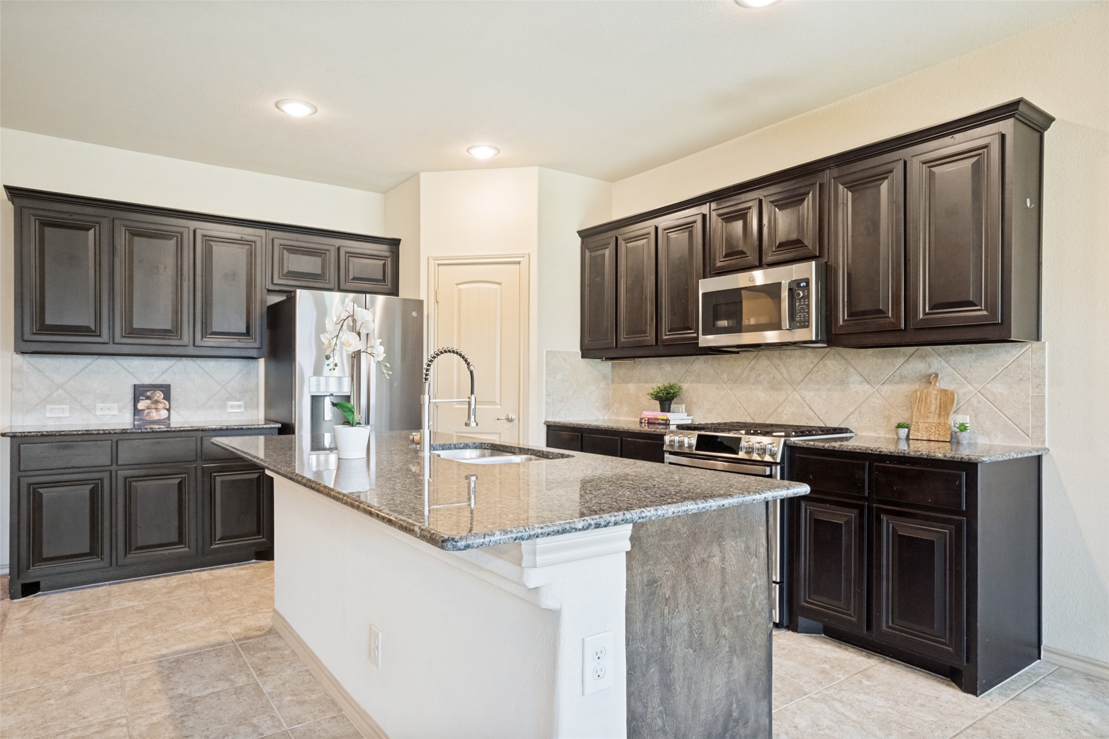 2925 Cedar Ridge Lane Fort Worth TX 76177