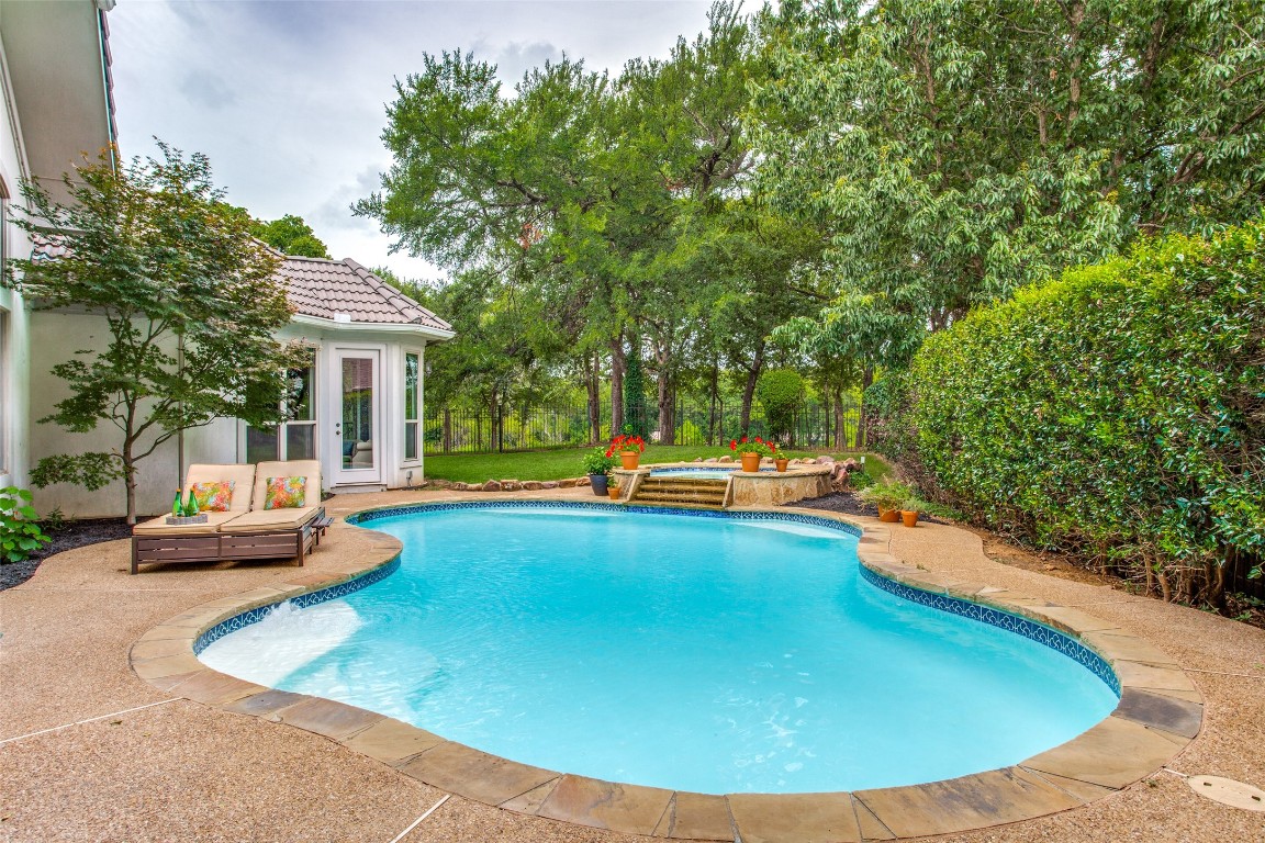 4401 Crown Knoll Circle Flower Mound TX 75028