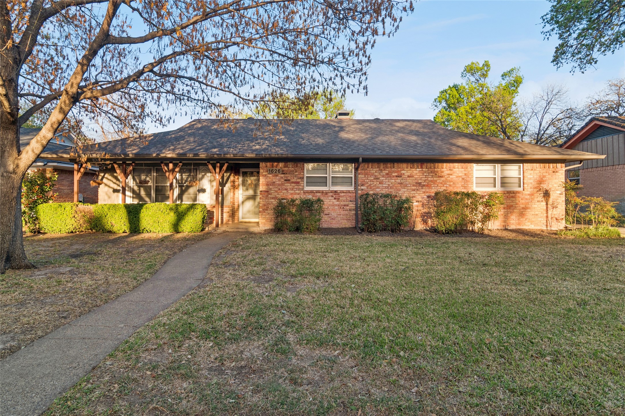 1626 Post Oak Drive Irving TX 75061