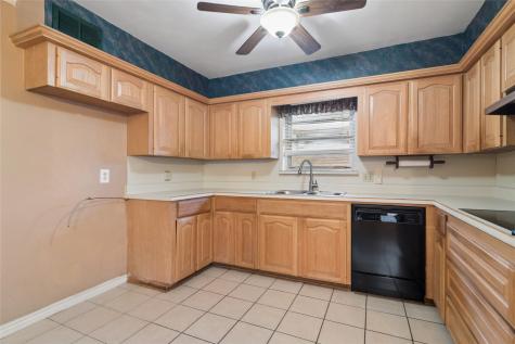 1626 Post Oak Drive Irving TX 75061