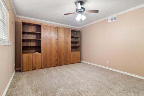 1626 Post Oak Drive Irving TX 75061