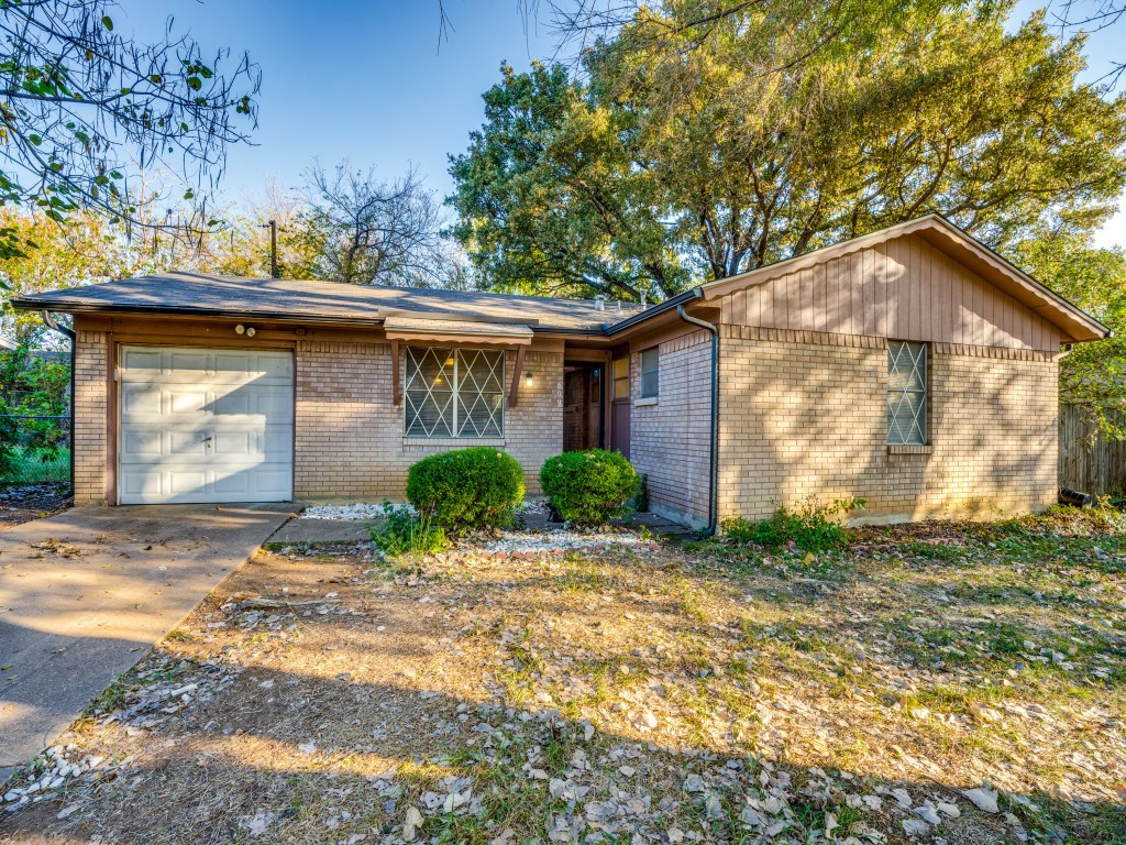 609 Alaska Street Arlington TX 76011