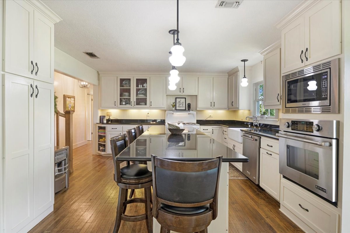 20272 County Road 4126 Lindale TX 75771