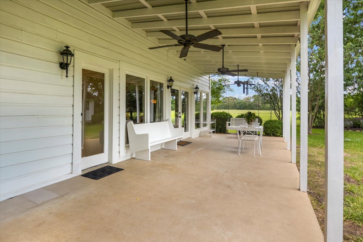 20272 County Road 4126 Lindale TX 75771