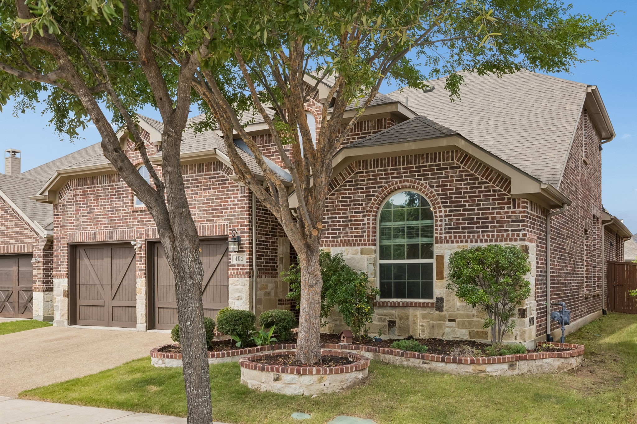 404 Warwick Boulevard Lewisville TX 75056