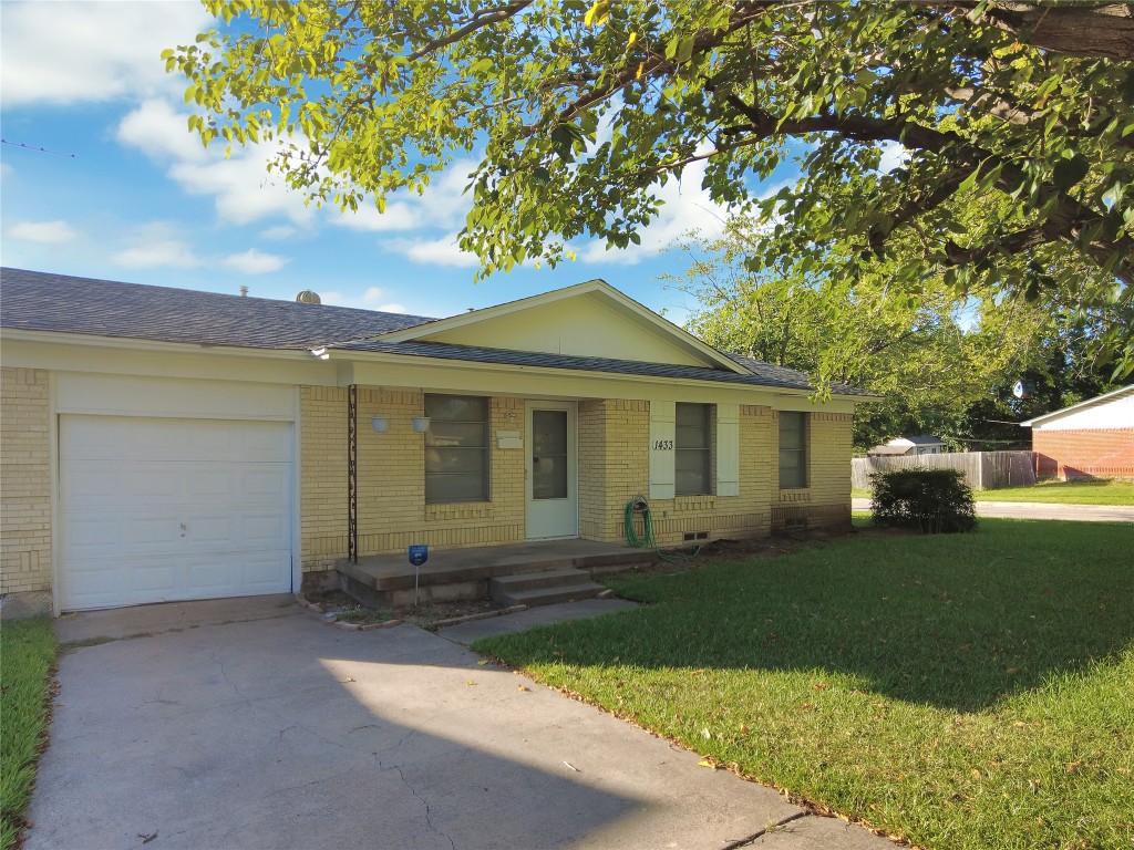 1433 Buena Vista Street Mesquite TX 75149