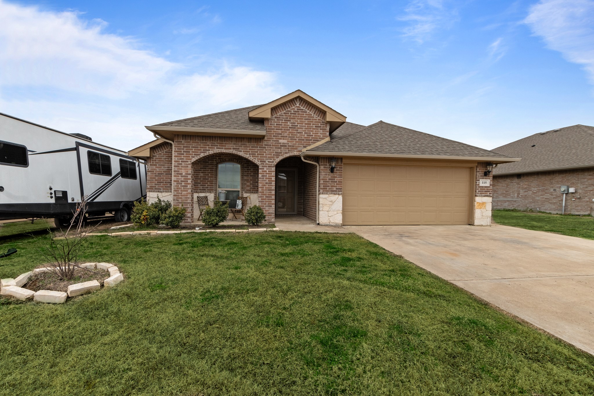 115 Oak Springs Loop Mabank TX 75147