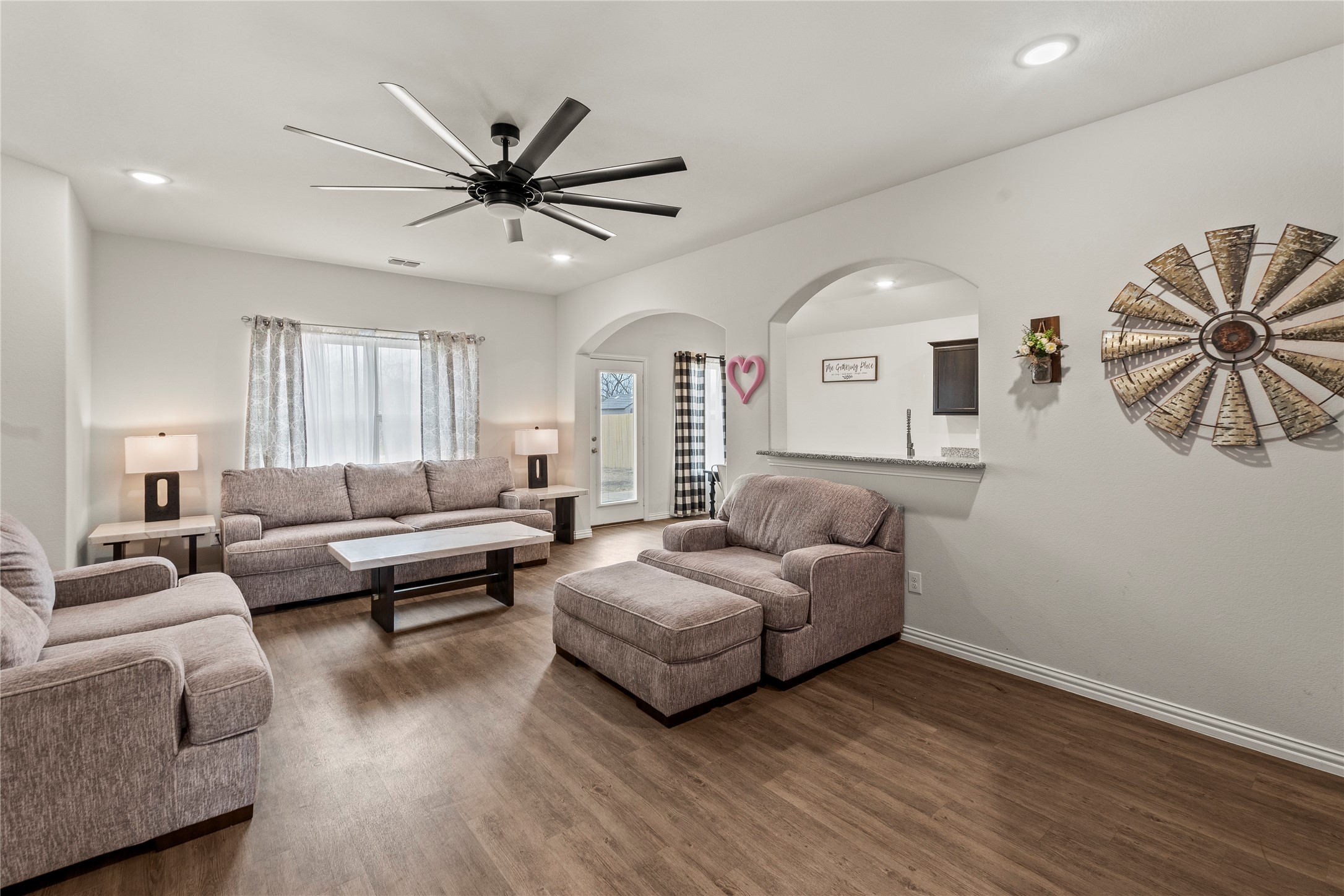 115 Oak Springs Loop Mabank TX 75147