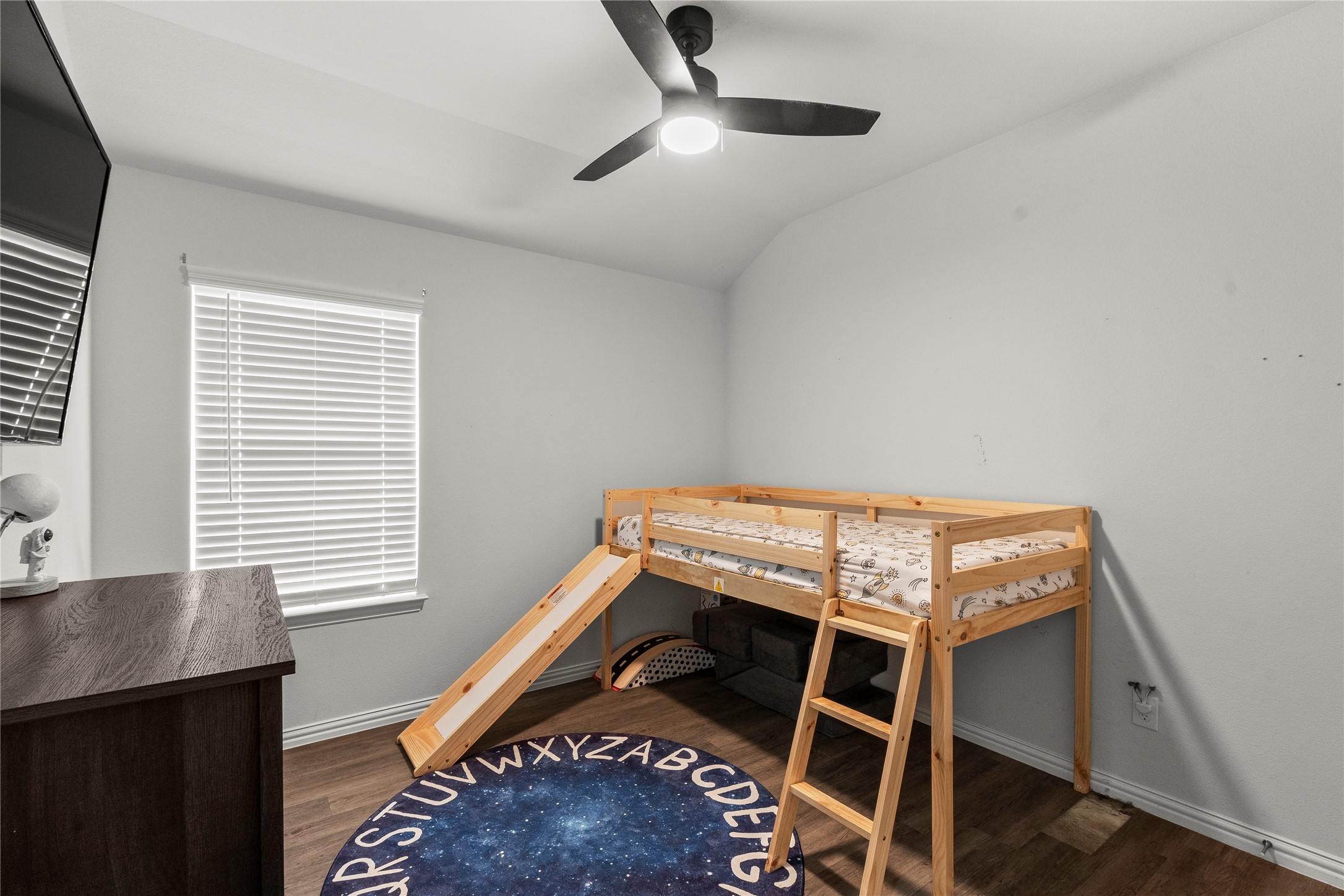 115 Oak Springs Loop Mabank TX 75147