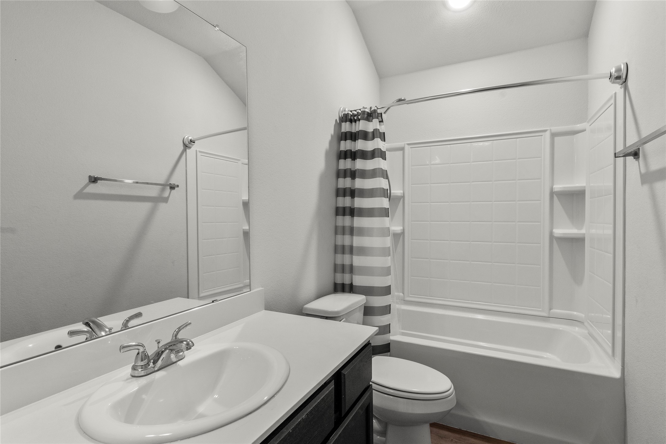 115 Oak Springs Loop Mabank TX 75147