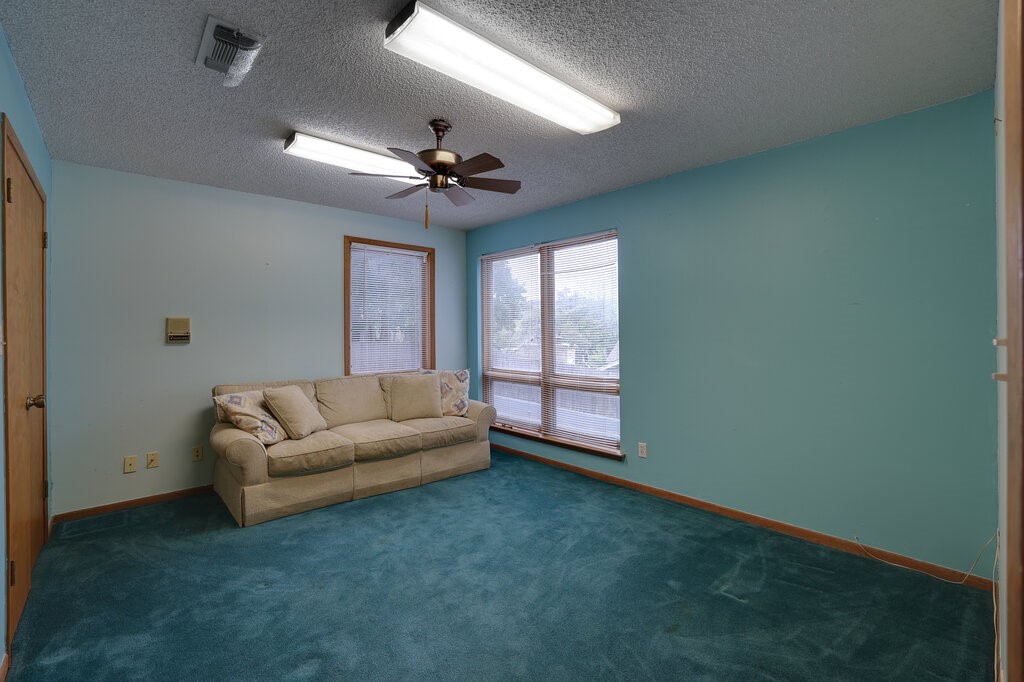 1405 Blackhill Court Arlington TX 76012