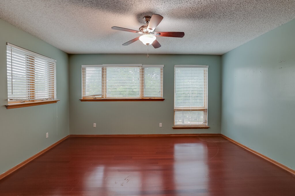 1405 Blackhill Court Arlington TX 76012