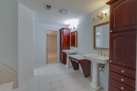 1405 Blackhill Court Arlington TX 76012
