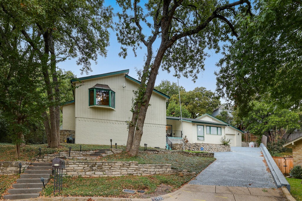1405 Blackhill Court Arlington TX 76012