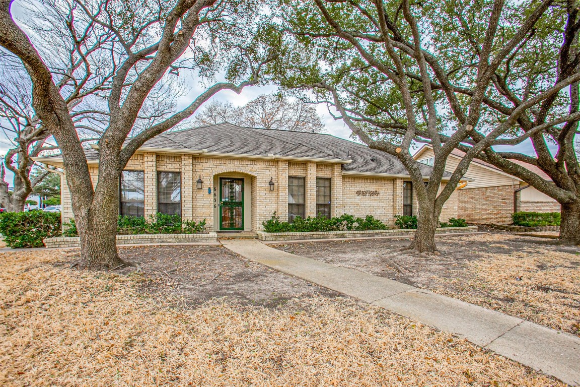 6636 Warm Breeze Lane Dallas TX 75248