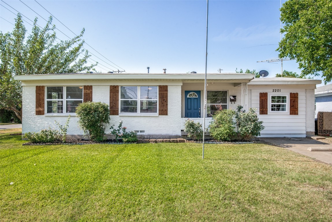 2201 Piedmont Street Irving TX 75061