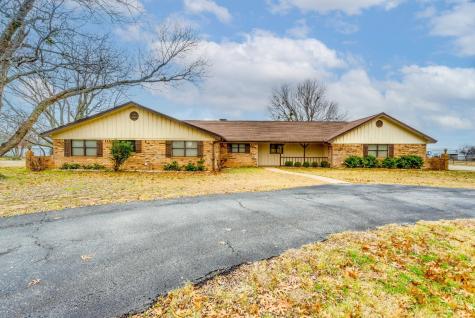 1212 Darren Drive Stephenville TX 76401
