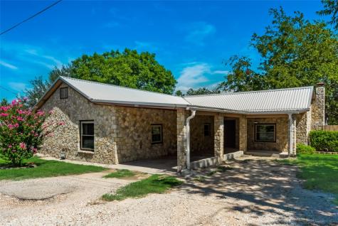 705 Clay Street Glen Rose TX 76043