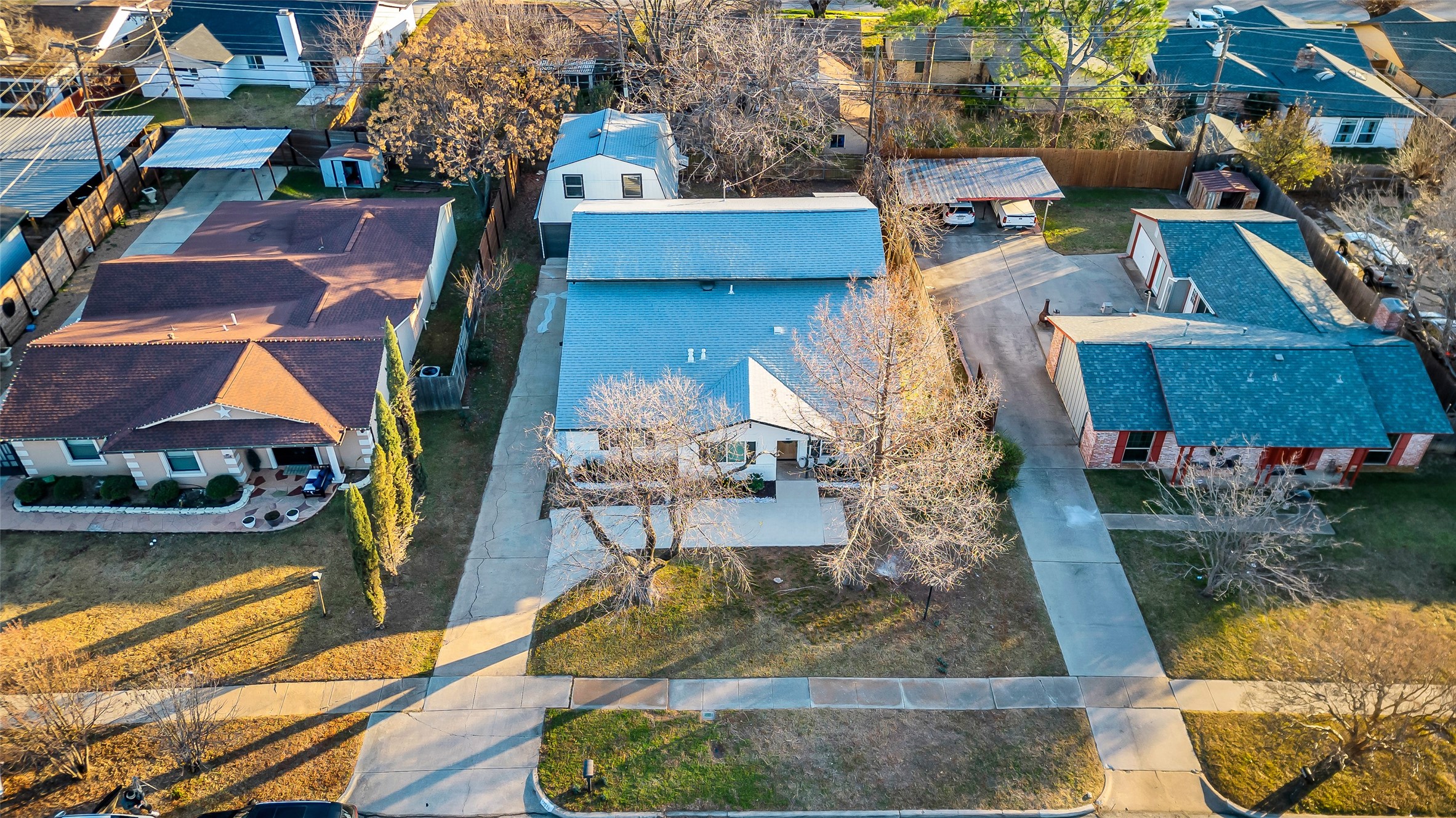 3518 W Rochelle Road Irving TX 75062
