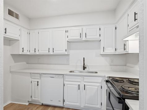 2320 Sherry Street Arlington TX 76014
