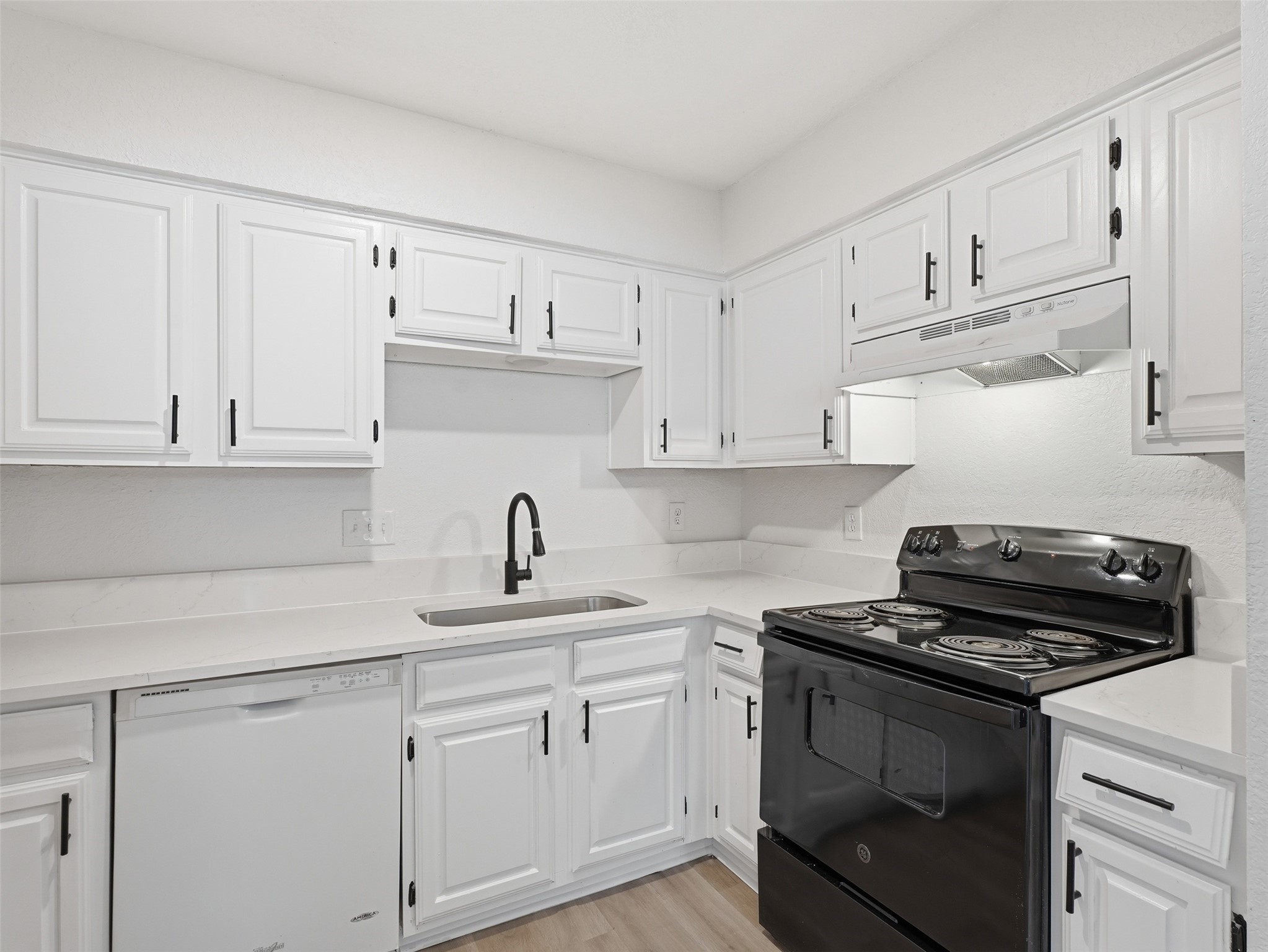 2320 Sherry Street Arlington TX 76014