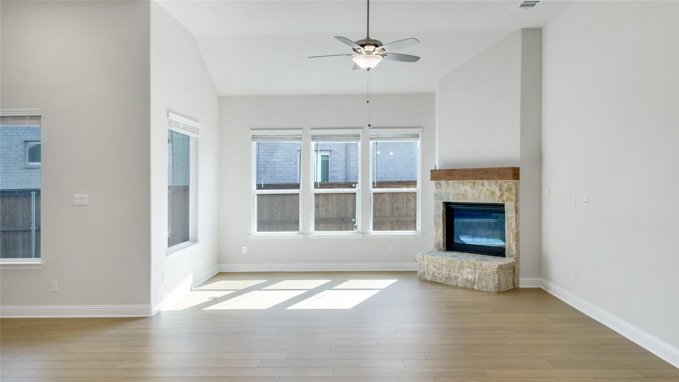 2216 Sternpost Mews Rowlett TX 75088