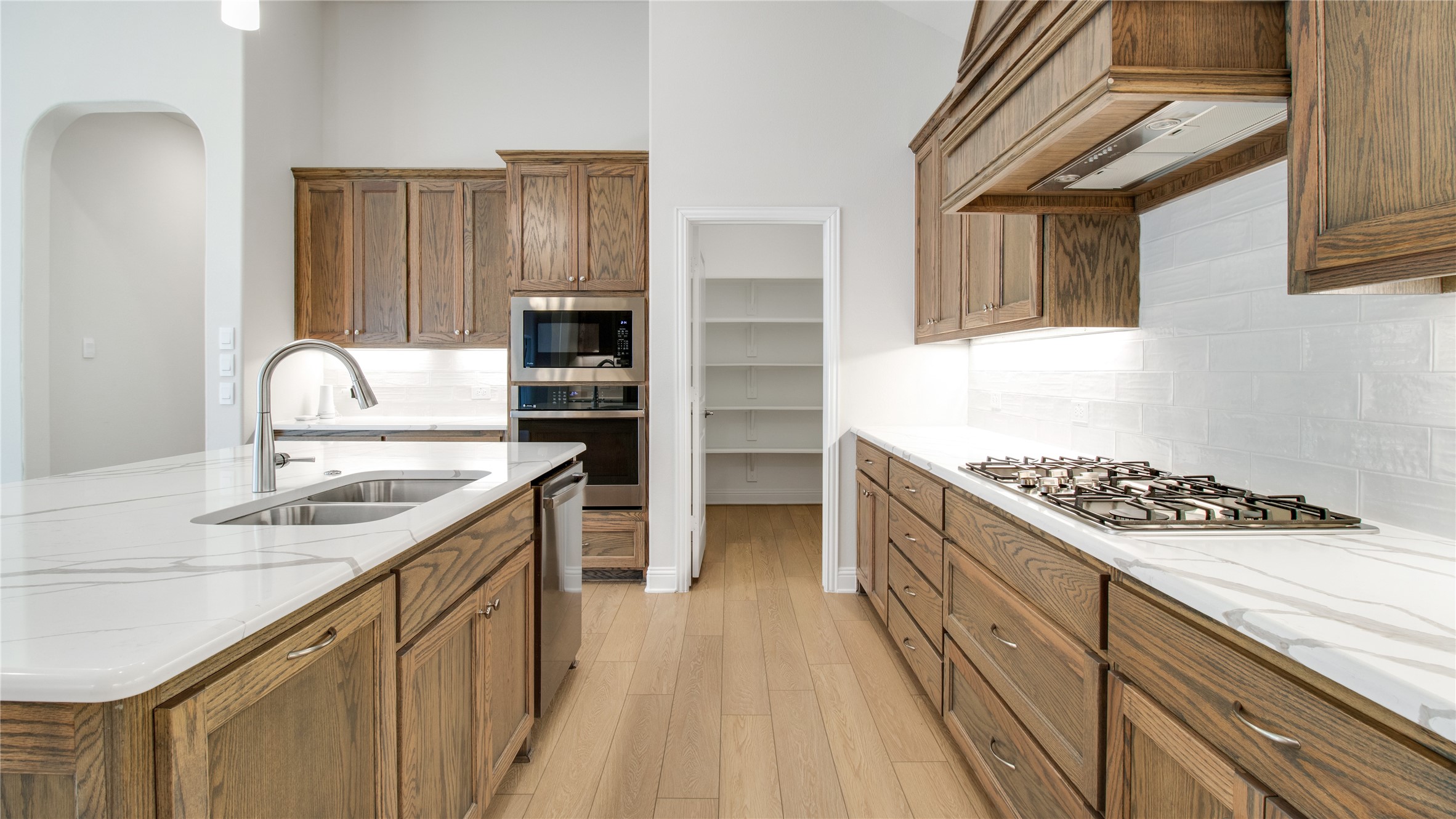 2216 Sternpost Mews Rowlett TX 75088