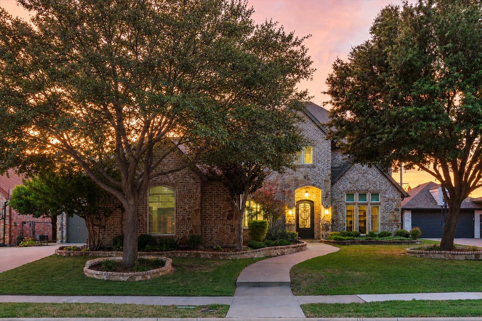 5121 Verdant Valley Drive Frisco TX 75034