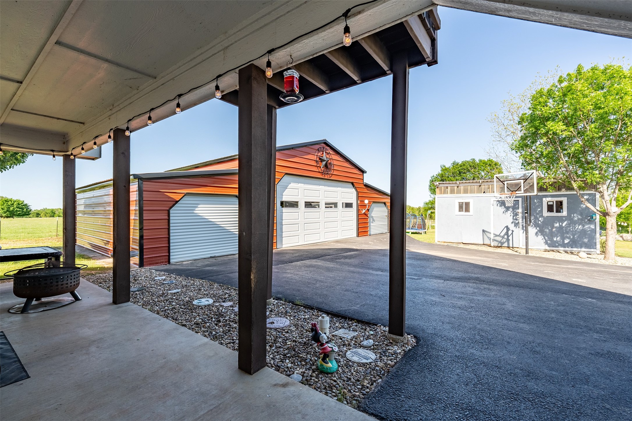 1674 Vz County Road 1514 Grand Saline TX 75140